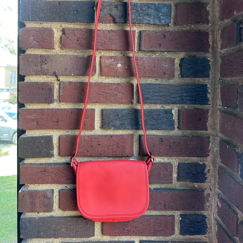 Coach glove tanned leather mini saddle bag in EUC